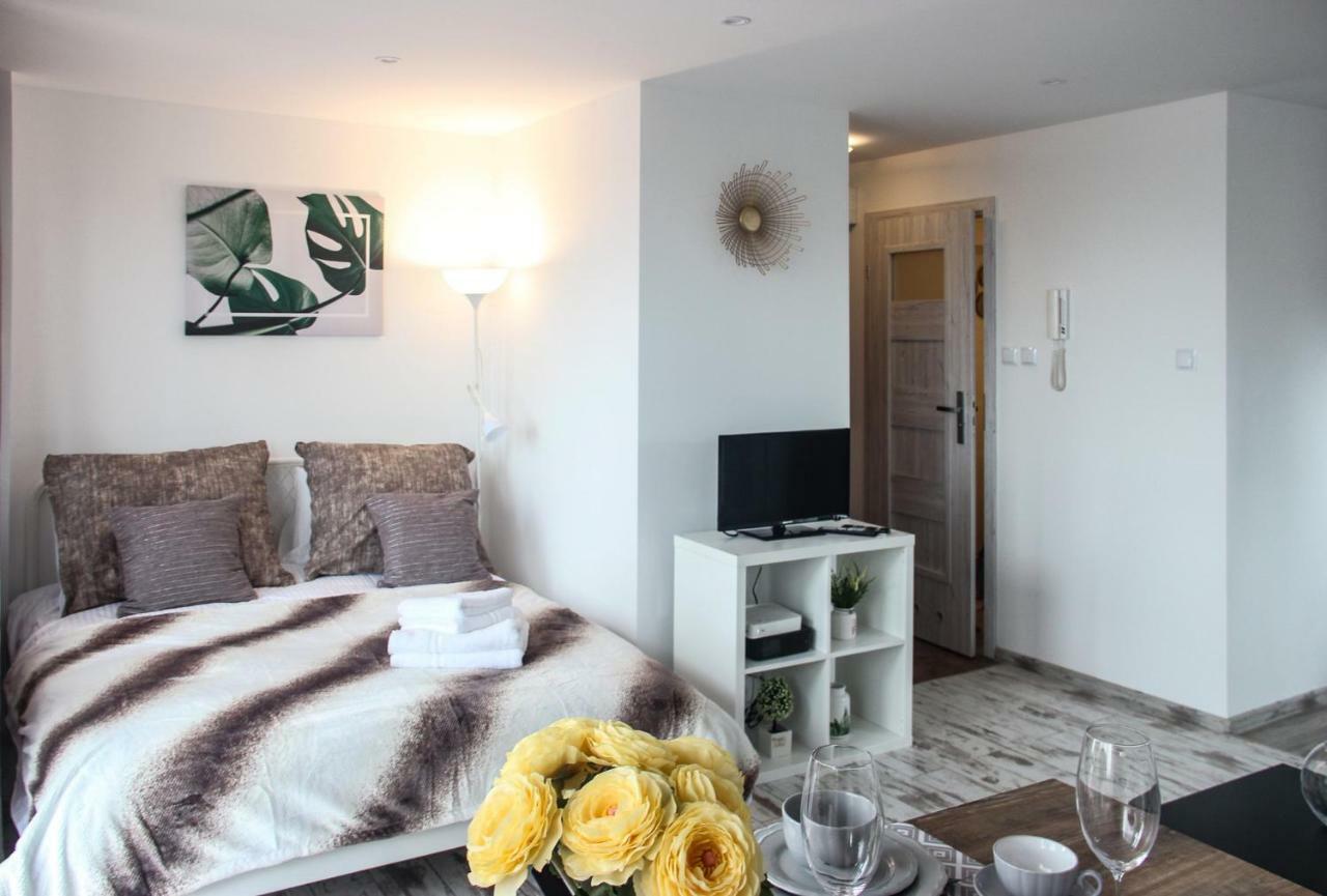 Sunny City Center Apartment Warsaw Exterior photo